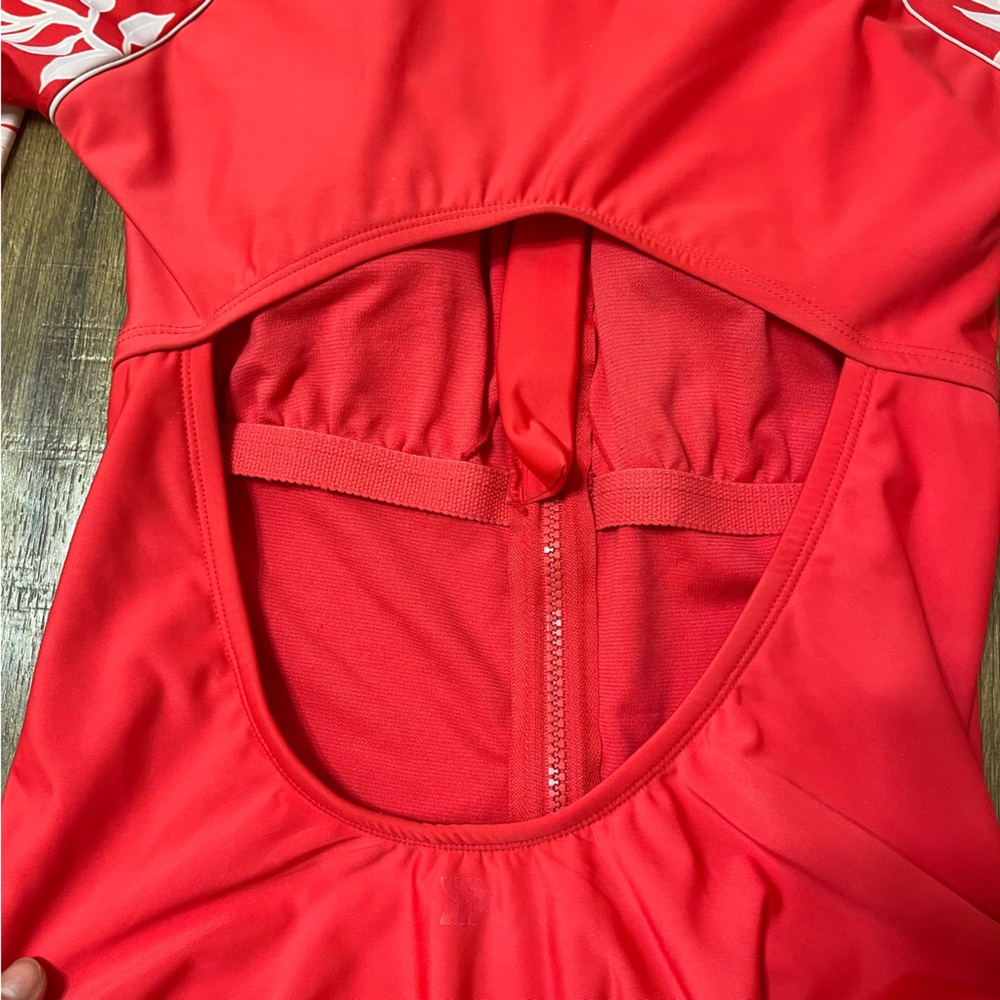All In Motion Long Sleeve Rash Guard - Picture 4 of 5